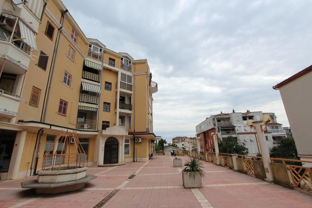 Room Roma Rovinj Exterior photo
